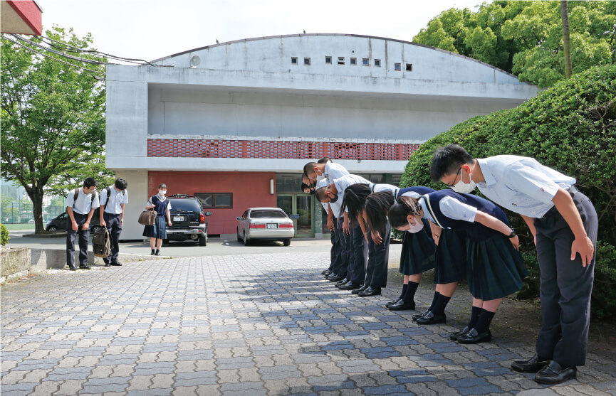 朝の挨拶運動など、基本的な生活習慣の確立を推進